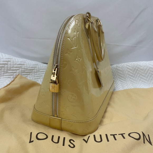 Louis Vuitton (Blanc Corail color) Alma GM Monogram Bag (from 2011) - Picture 4 of 16